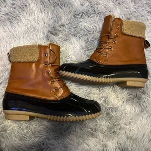 Women's Saltwater Waterproof Duck Booties size 9